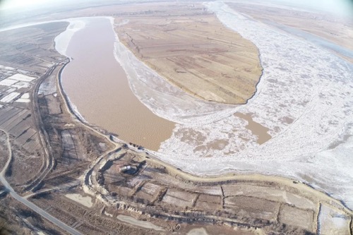 流凌面积大,常规监测手段难以高效覆盖